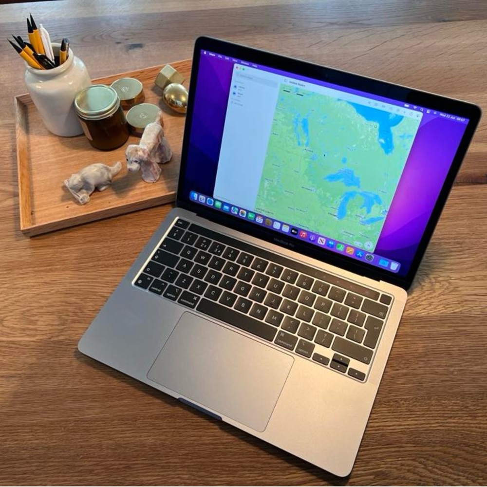 MackBook Pro 2022 13 inch